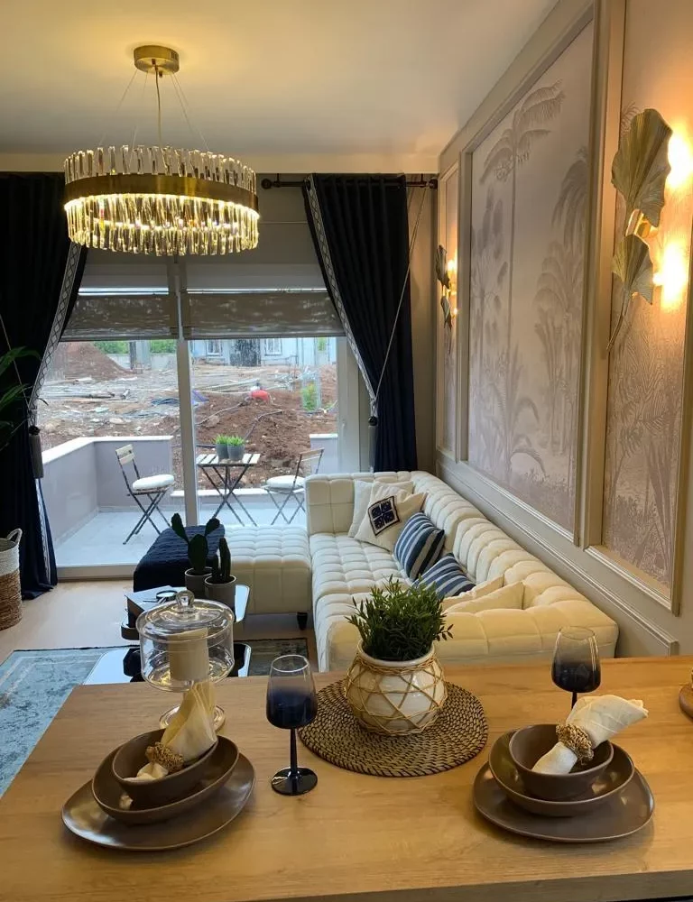 Two-room apartment for sale in Mersin Erdemli near sea – view of the nearby coastline 500m away